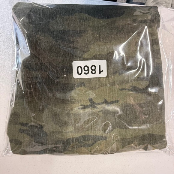 Liverpool women 8/29 ‎ Camo Cargo Pants  green petite siz 8 short - Picture 10 of 10